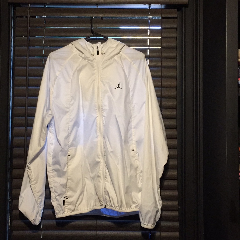 jordan windbreaker